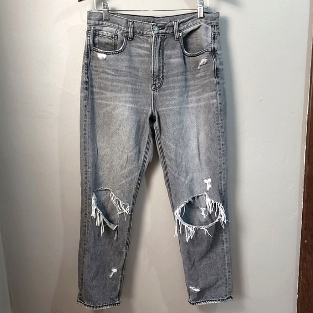 American Eagle EUC Gray Wash 100% COTTON Distressed High Rise Mom Jeans SIZE 10
